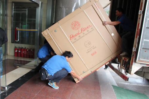 镇宁钢琴贵重工艺品无忧运